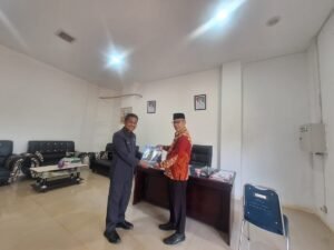 LDII Luwu Timur Hibahkan Majalah Nuansa Persada ke Perpustakaan Daerah, Perkuat Literasi Masyarakat