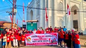 Sambut HUT RI ke-81, PC LDII Nuha dan Warga Desa Nikkel Kompak Bersihkan Masjid dan Lingkungan